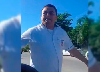 Suspenden concesión de taxi tras agresión a chofer de Uber en Tulum