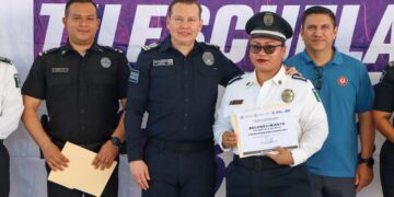 “Tu Escuela en Azul” acerca la policía municipal a estudiantes playenses