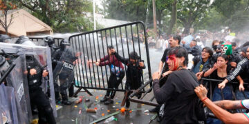 ¡Cae la lupa federal!; investigan CNDH y Segob los abusos policiales en la marcha por el agua