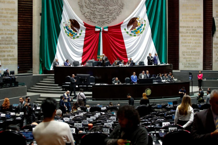 ¡Choque en San Lázaro!; aprueban diputados la Ley de Derechos entre acusaciones de alzas desproporcionadas