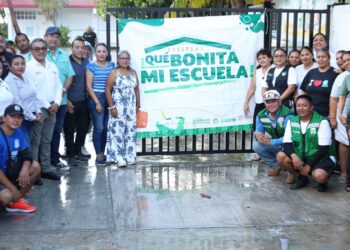 ¡Escuelas limpias y seguras!; en Puerto Morelos realiza jornada de limpieza en la Secundaria “1 de junio”