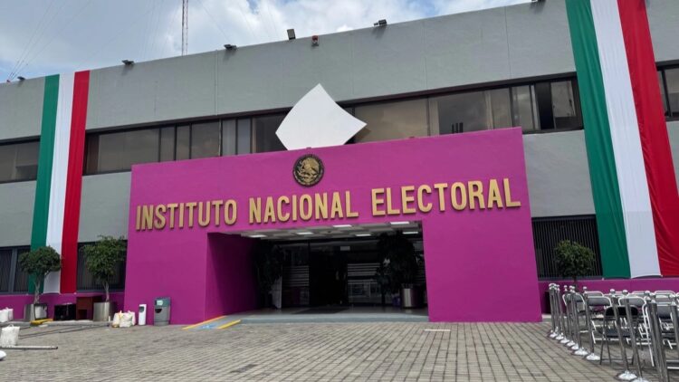 ¡La distancia no importa!; lanza el INE aplicación para registrar votantes en el exterior