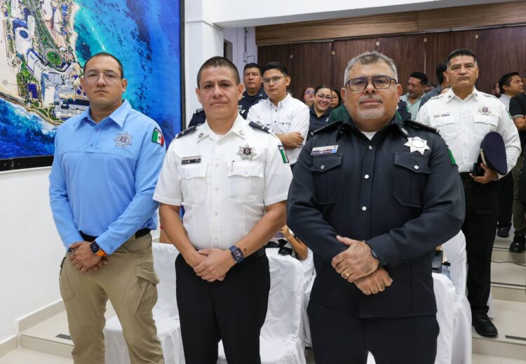 ¡Nueva estrategia vial!; toma protesta Ana Paty Peralta a directores de Policía Turística y Tránsito