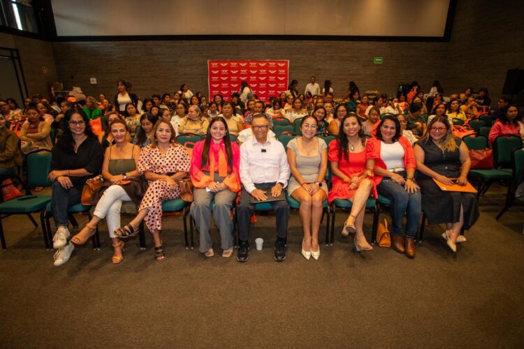 ¡Poder en unidad!; las mujeres deben establecer alianzas para avanzar en la igualdad, afirma Joaquín González