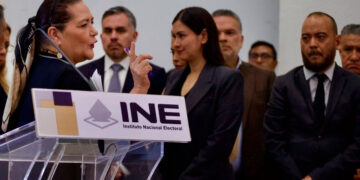 ¡Tensión política!; legisladores de Morena analizan relevo en el INE y plantean juicio